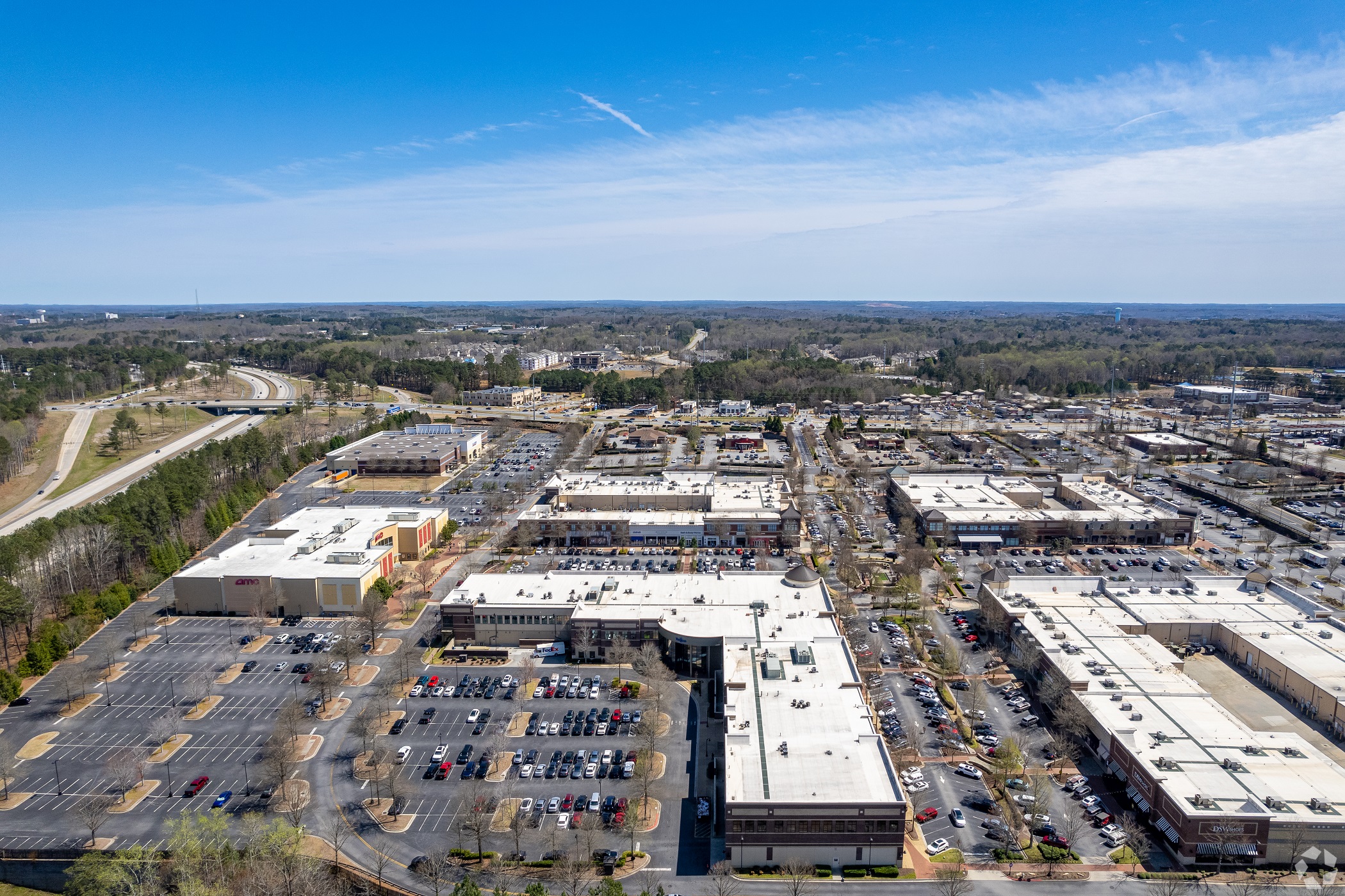 Collection at Forsyth includes an AMC movie theater and Regus flex office in addition to an array of retailers and restaurants. (Greg Riegler/CoStar)